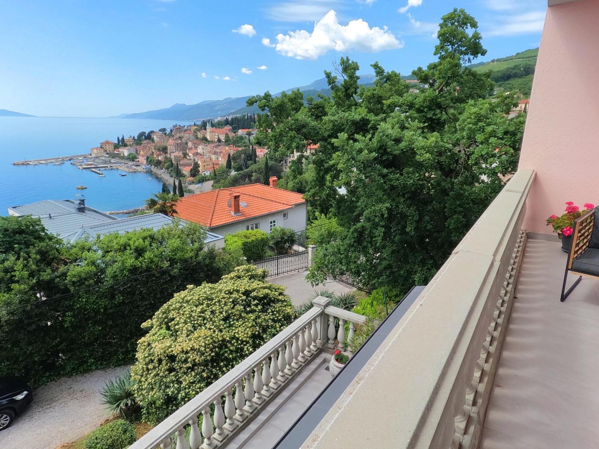 Apartment Garden Opatija